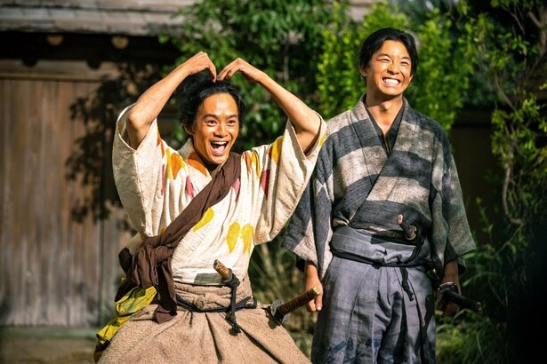 仲野太賀“小一郎”が池松壮亮“藤吉郎”を救う大逆転劇　松尾諭“大沢”の無実証明に奔走する姿と、熱い兄弟愛に感動の声＜豊臣兄弟！＞