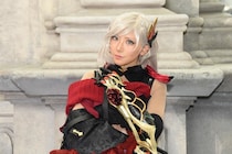 褐色肌の再現にこだわる“フィオリト”コスプレ「全身の色味を合わせることを意識しました」＜グラブルフェス＞