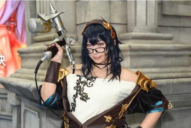 「グランブルーファンタジー」イルノートに扮したひなむぎさん