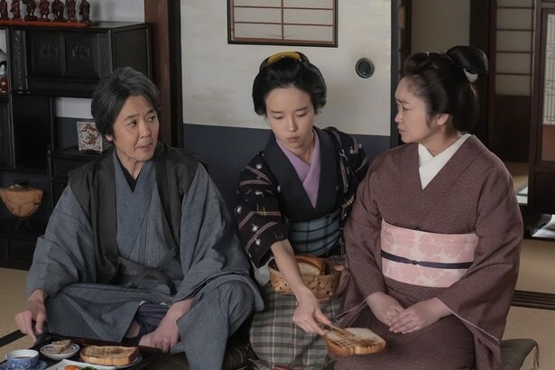 クマ(夏目透羽)は松野家の朝食を1人で作る