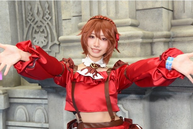 「グランブルーファンタジー」フェニーに扮したばすかさん