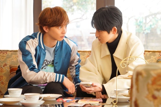 トキ(佐藤大樹)とヒカル(本郷奏多)依頼者の思いにこたえて写真にダイブする