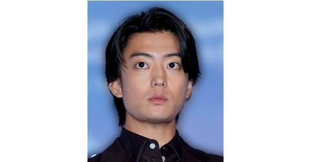 伊藤健太郎、赤ちゃんを上手に抱っこするオフショットに「リアコ」「癒される」の声<略奪奪婚>