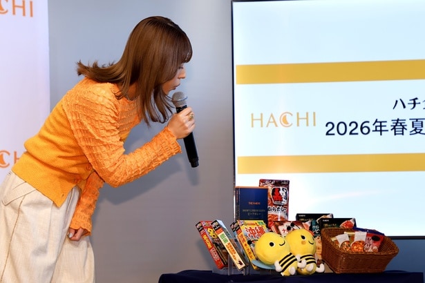 若槻千夏は気になる商品を選ぶ