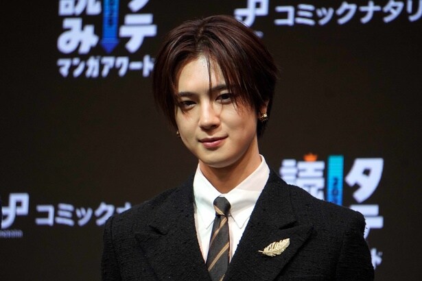 アワードに登場したINI・佐野雄大