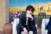 経営者がヨットの上で映画のようなバックハグ　菊池風磨「俺こんなのできない…」＜ラブパワーキングダム2＞