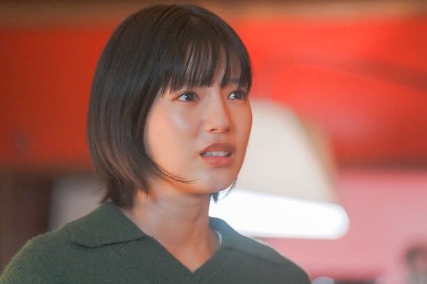 ハル(石井杏奈)は王子(上田竜也)に突飛な提案をしてしまう