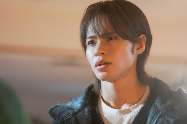 上田竜也“王子”に浮気疑惑…石井杏奈“ハル”とすれ違う姿に「切なすぎる」とSNSの声＜聖ラブサバイバーズ＞