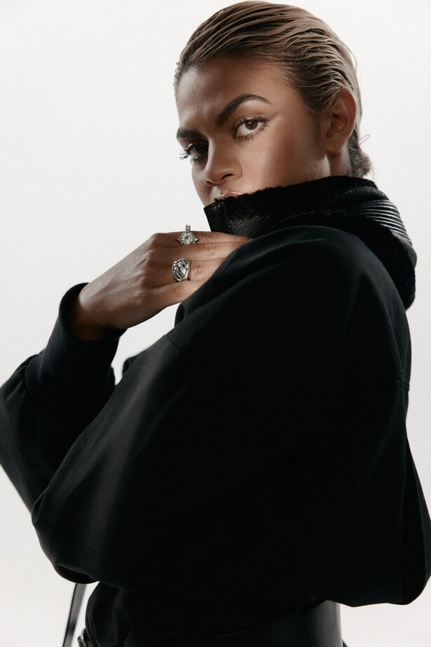 「PRODUCE 101 JAPAN 新世界」テーマソングの振り付けを担当した世界的ダンサー・振付師のKirsten Dodgen