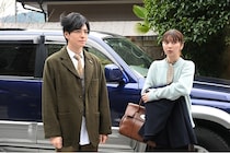 上白石萌歌“一葉”の両親の離婚を阻止すべく、生田斗真“司”は恋人のふりをして一葉の実家へ＜パンダより恋が苦手な私たち＞