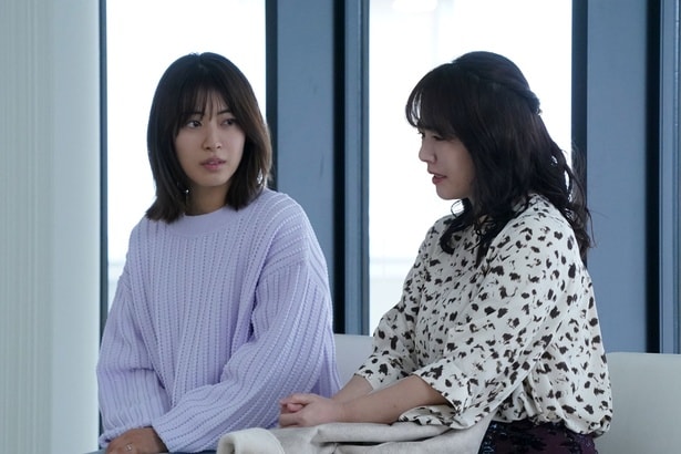 美羽(瀧本美織)と絵里香(磯山さやか)の距離が近づき始める