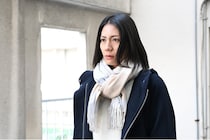 松下奈緒“聖子”、桜井ユキ“紗春”の弱みを握り安堵するも、わなを仕掛けられる＜夫に間違いありません＞