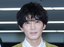 津田健次郎&高橋惠子、親子を演じる笑顔のオフショットに「本当の親子みたい」「しみじみ」の声＜ラムネモンキー＞