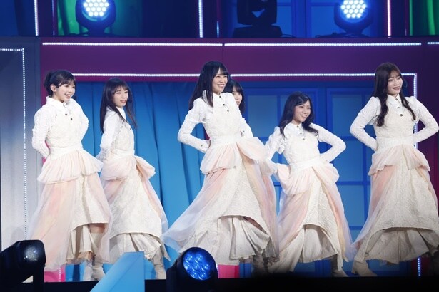 乃木坂46「5th ALBUM MEMORIAL LIVE『My respect』」より