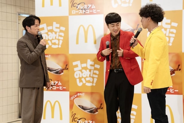 リニューアルした衣装で登場したたくろうの二人を独特のセンスで例えた岡田准一