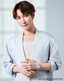 Snow Man渡辺翔太、“喜びあふれる愛”を表現　スワロフスキー春夏キャンペーンに登場
