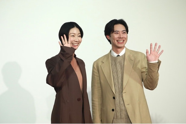 土居志央梨、戸塚純貴