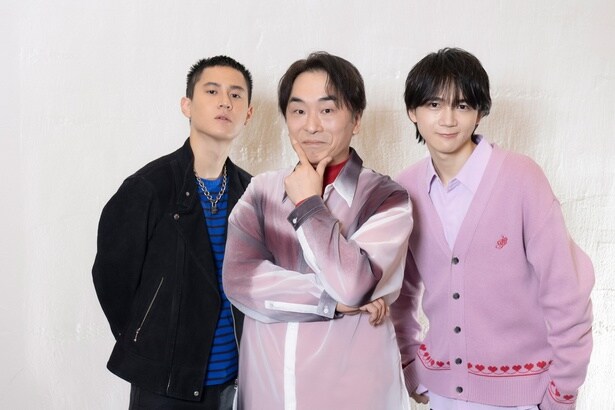 TVアニメ「ハイスクール！奇面組」で声優を務める関智一、武内駿輔、戸谷菊之介
