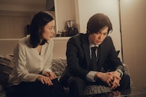 猪塚健太“省吾”が宮本茉由“菜穂”を疑ったシーンに「怖いよー」「逆恨みやぞ」とSNSザワつく＜この愛は間違いですか＞