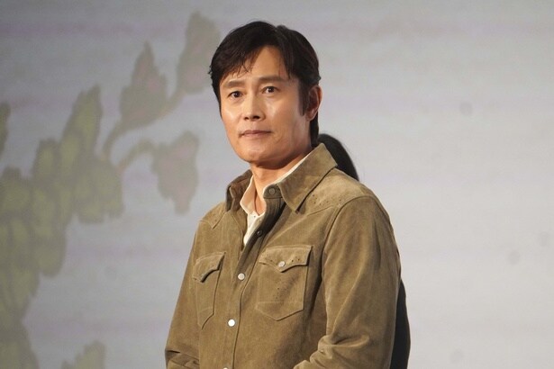 イ・ビョンホンが河合優実の実力を評価「年齢に比べて、すごく力がある」