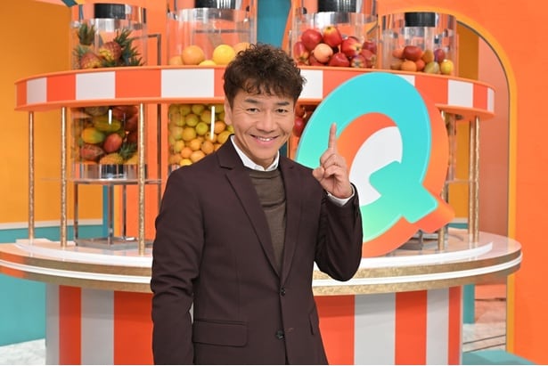 新情報番組「上田晋也のサンデーＱ」でMCを務める上田晋也