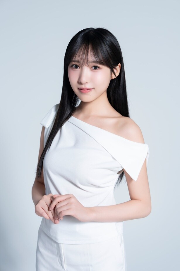 横野すみれ