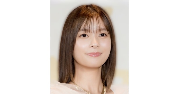 “透き通るような肌の透明感”…芳根京子、エッジの効いたレザードレスの“大人キレイ”な姿に「美しすぎ」の声