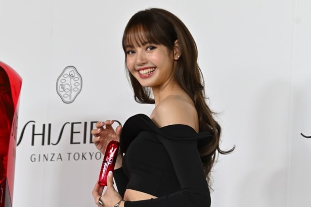「ULTIMUNE with LISA POP UP EVENT」より