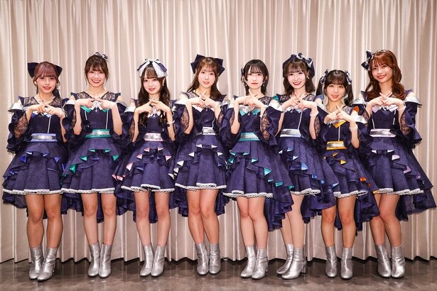ラフ×ラフがライブ前に囲み取材に応じた