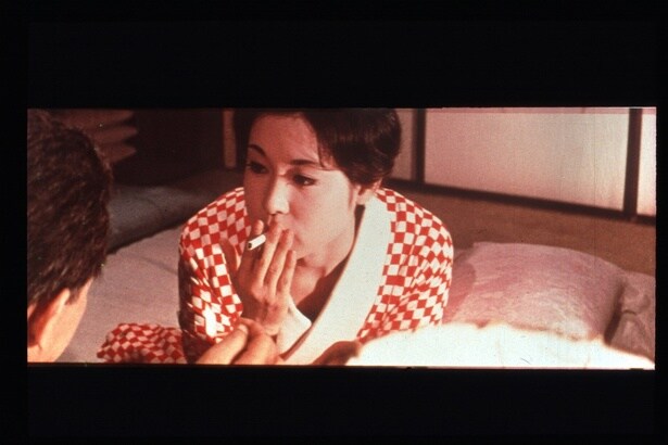 「女は二度生まれる」