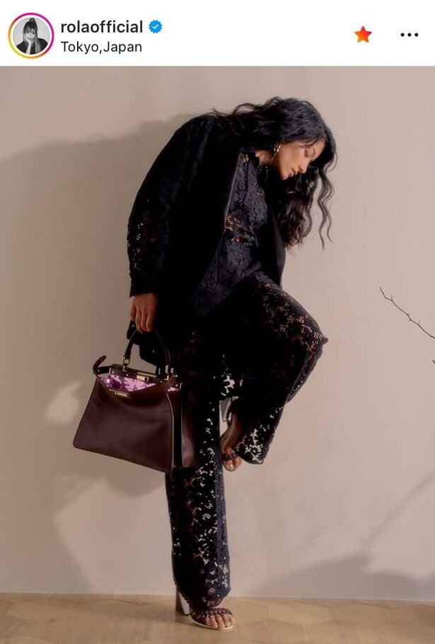 【写真】「溜め息が出る美しさ」…ローラ、“透け感”セットアップ×“ロングヘア”を肩に流す姿