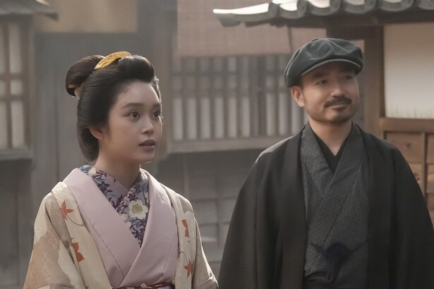 トキ(高石あかり)は記者・梶谷(岩崎う大)と再会するもかつての騒動を思い出し不安を覚える