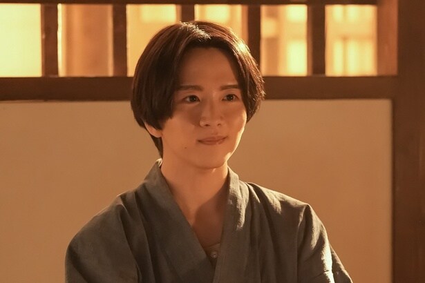 三之丞(板垣李光人)、母の料理を食べ幸せを噛みしめる