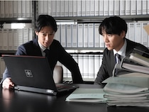 福士蒼汰“今泉”が禁断のリークに手を染める　密告者の正体に「信じられない！」と衝撃の声＜東京P.D. 警視庁広報２係＞