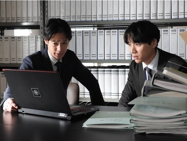 福士蒼汰“今泉”が禁断のリークに手を染める　密告者の正体に「信じられない！」と衝撃の声＜東京P.D. 警視庁広報２係＞