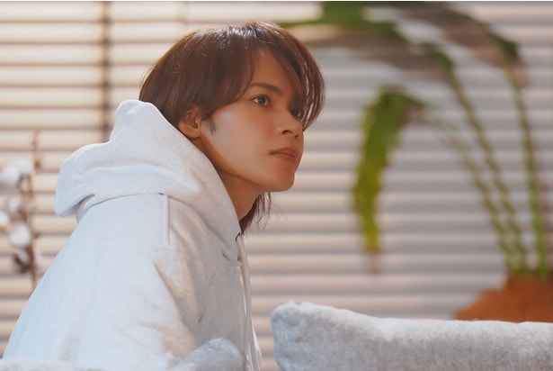 王子(上田竜也)はハル(石井杏奈)の変化に気付くも何も言えない