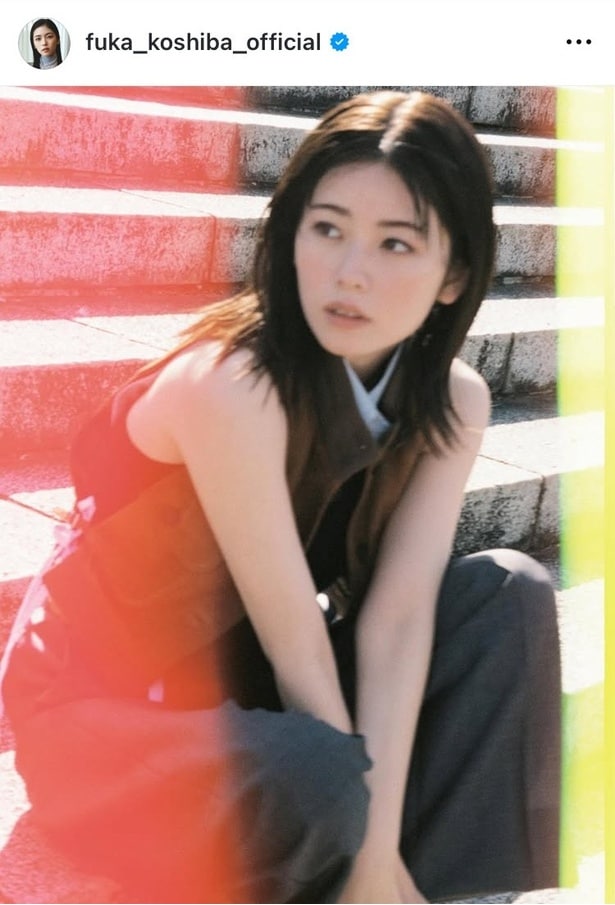 【写真】小芝風花、センター分けの前髪×“ノースリーブ”姿に「とても綺麗」の声