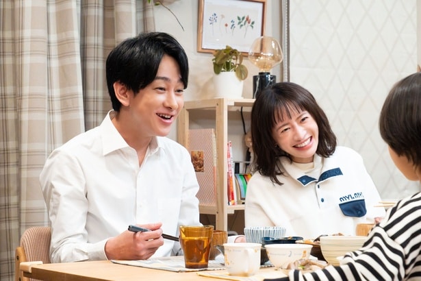 木下真梨子Pが明かす松本まりか×横山裕の現場での姿「相談しながら夫婦の空気感を」役のこだわりや撮影の裏話も＜元科捜研の主婦＞