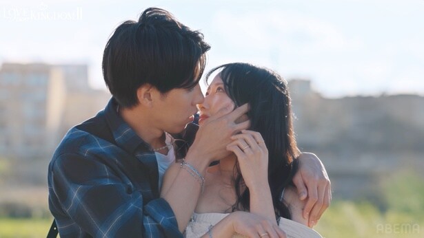 【写真】もえに情熱的に迫る内科医のたかし 