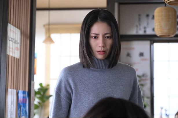 松下奈緒“聖子”、桜井ユキ“紗春”から安田顕“一樹”が生存している証拠を突き付けられ脅迫される<夫に間違いありません>