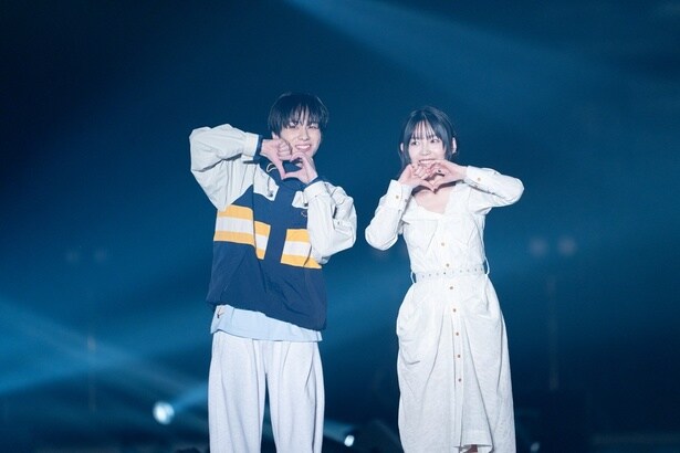 ランウェイにはドラマ主演の宮崎優と共演の山下幸輝が登場