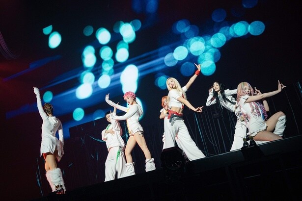 XGが2ndワールドツアー福井公演で「JUST STAND UP!」をサプライズ披露「ALPHAZ、大好きー！」と絶叫
