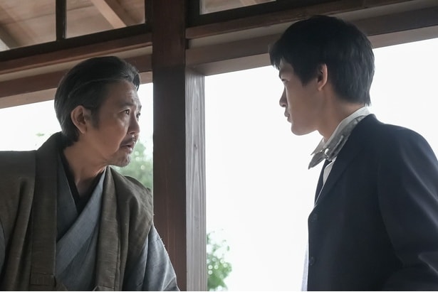 司之介(岡部たかし)は丈(杉田雷麟)に秘密を守るよう忠告する