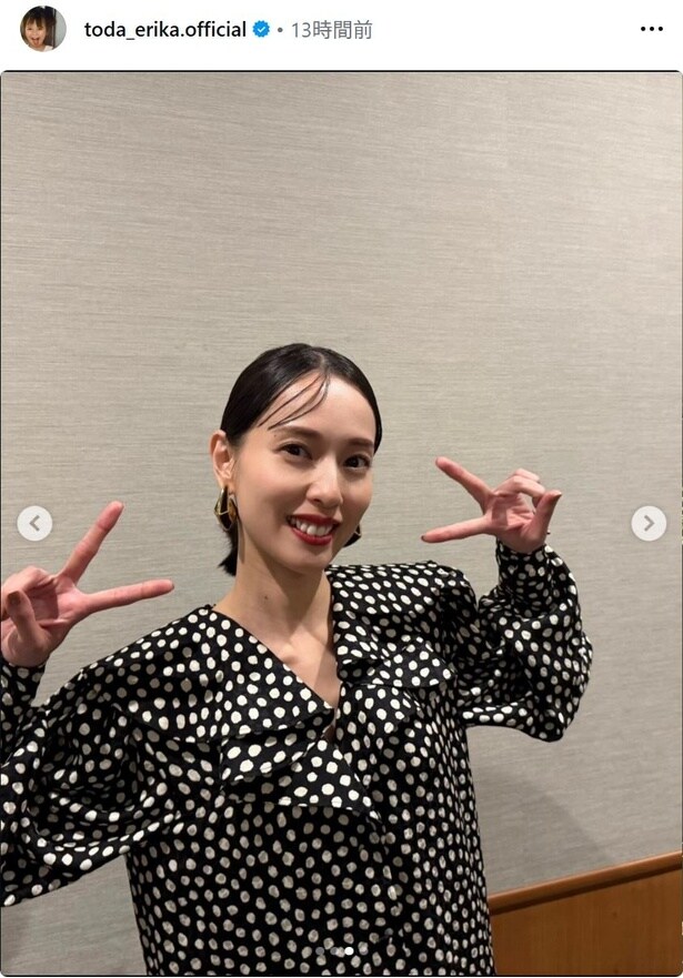 【写真】戸田恵梨香、「リブート」イベントでダブルピース