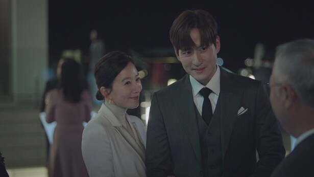 【写真】韓国ケーブルドラマ史上歴代最高視聴率を記録した 『夫婦の世界』