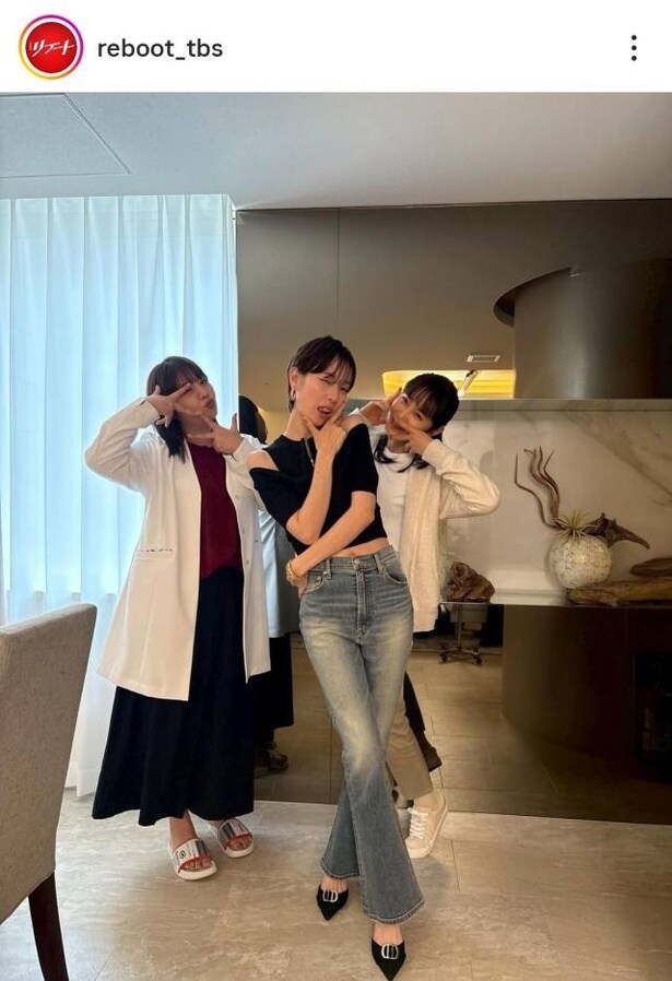 【写真】戸田恵梨香、山口紗弥加、野呂佳代、3人でギャルポーズ披露