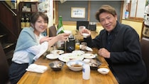 飯島直子「別所さんが若すぎるんだよ絶対に!!」別所哲也の“若すぎる”悩み相談にアドバイス＜飯島直子の今夜一杯いっちゃう？＞