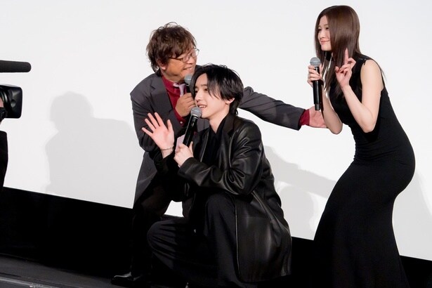 道枝駿佑、生見愛瑠、三木孝浩監督