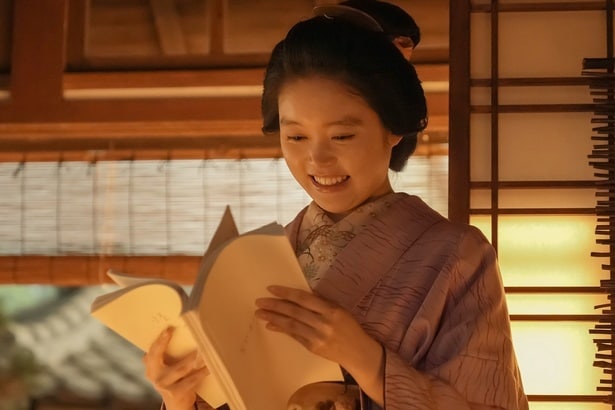 <最終週のばけばけ>高石あかり“トキ”らは『KWAIDAN』を手に取り歓喜 そんな中、トミー・バストウ“ヘブン”の体調が急変する