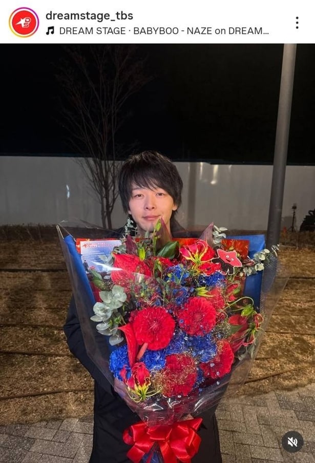 【写真】中村倫也、クランクアップを迎え清々しい表情